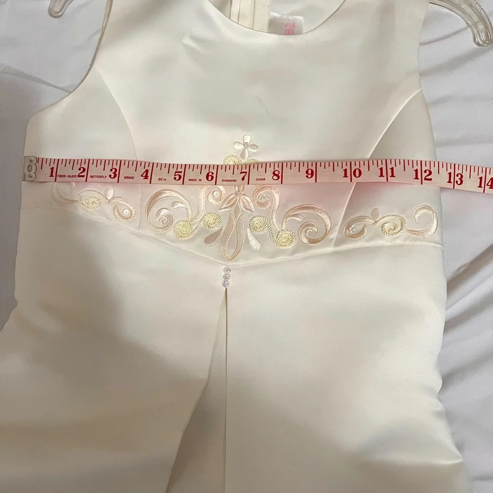 Beautiful David’s Bridals-Ivory Dress-Girl’s Size 12-Preowned-Good Condition - Picture 6 of 15